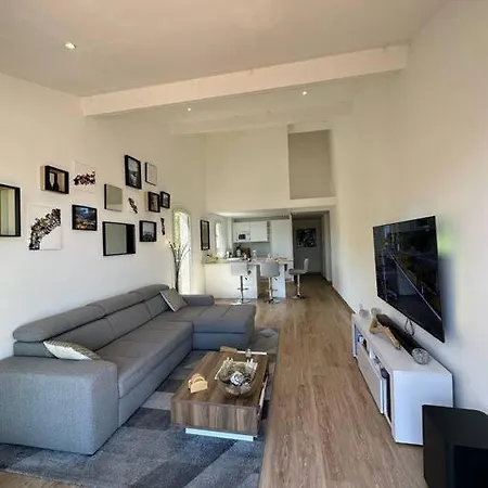 Appartement L'Atelier Marin Sur Le Port Des Marines à Cogolin Extérieur photo